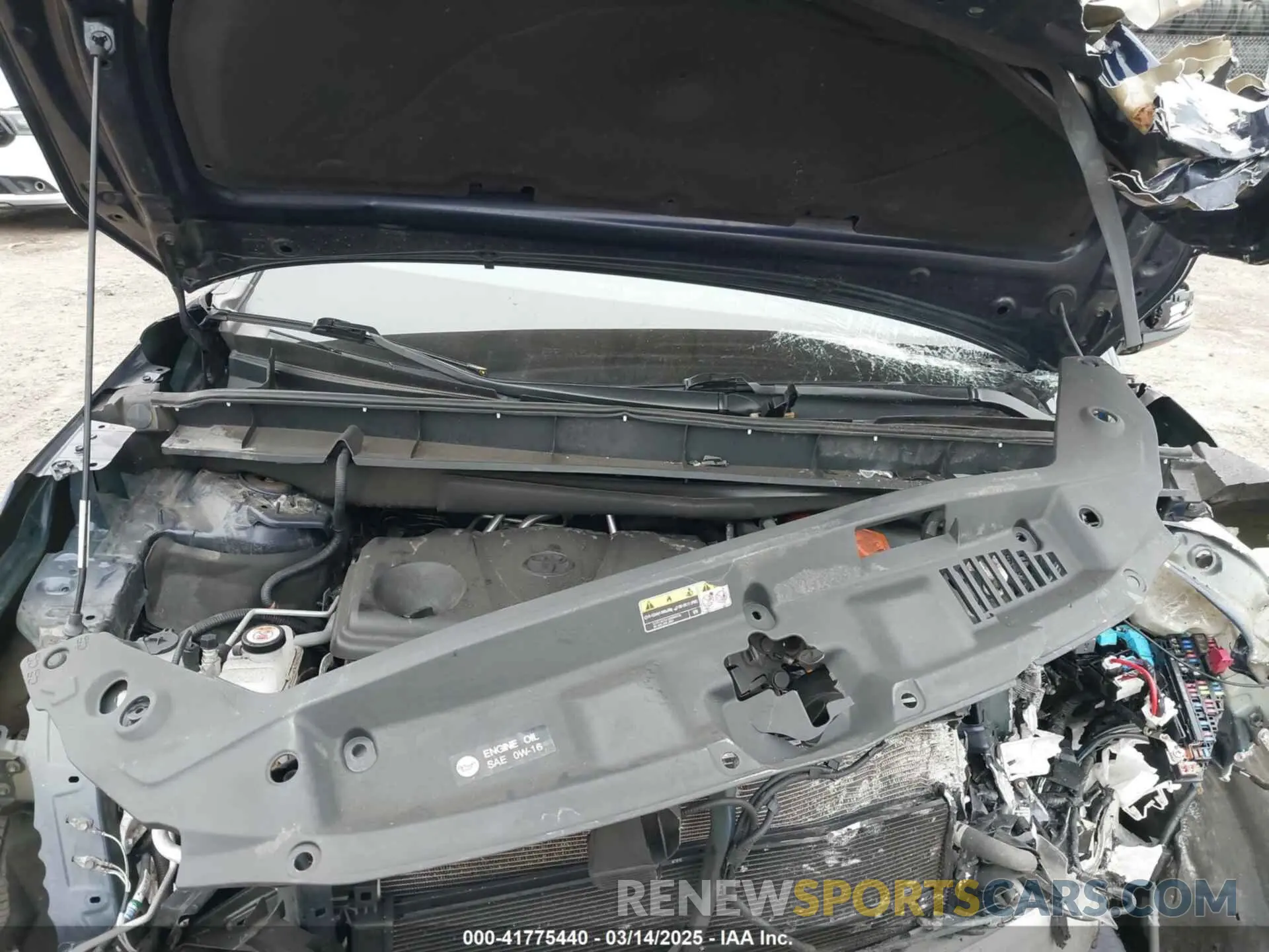 10 Photograph of a damaged car 5TDHBRCH5MS022744 TOYOTA HIGHLANDER 2021