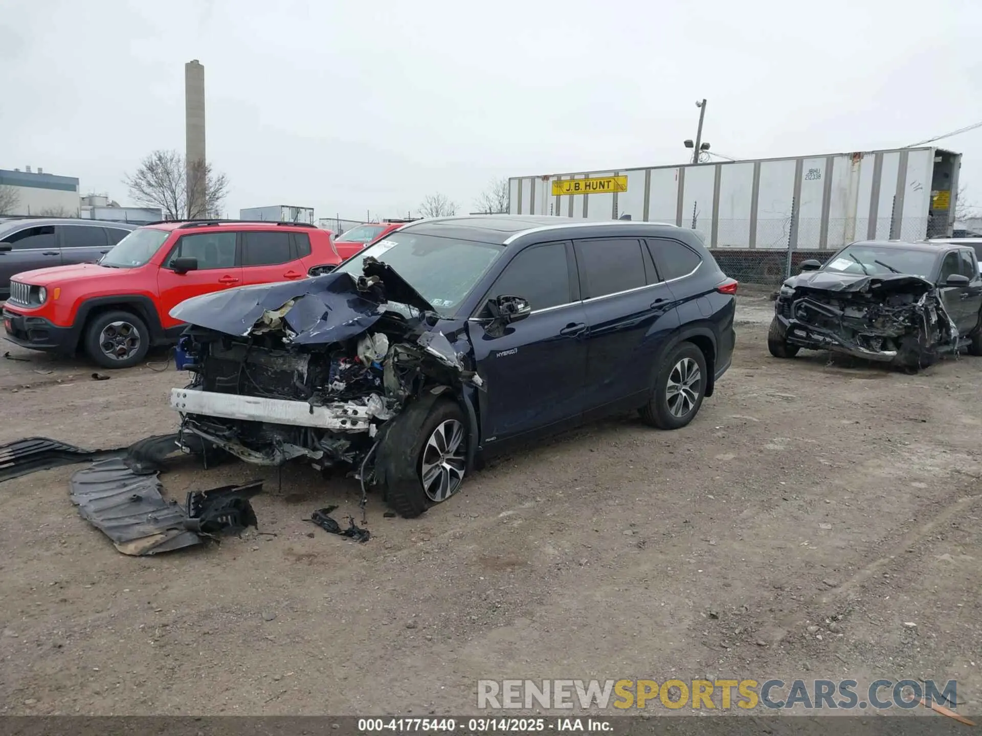 2 Photograph of a damaged car 5TDHBRCH5MS022744 TOYOTA HIGHLANDER 2021