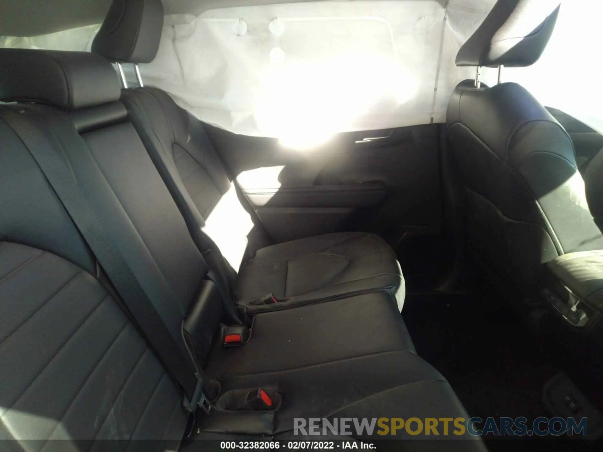 8 Photograph of a damaged car 5TDHBRCH5MS069952 TOYOTA HIGHLANDER 2021