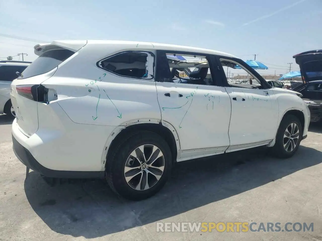 3 Photograph of a damaged car 5TDHZRAH4MS078480 TOYOTA HIGHLANDER 2021