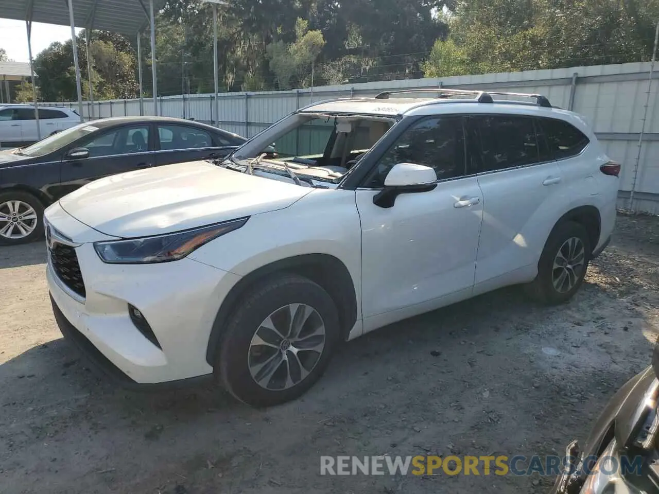 1 Photograph of a damaged car 5TDHZRAH4MS514440 TOYOTA HIGHLANDER 2021