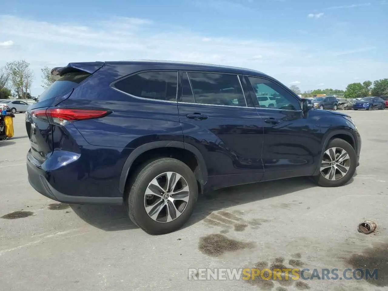 3 Photograph of a damaged car 5TDHZRAH5MS524409 TOYOTA HIGHLANDER 2021