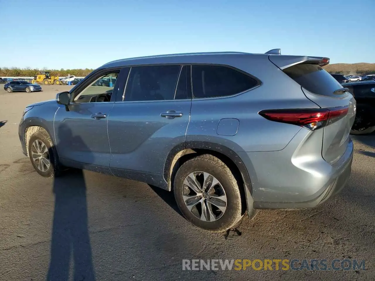 2 Photograph of a damaged car 5TDHZRBH0MS122456 TOYOTA HIGHLANDER 2021