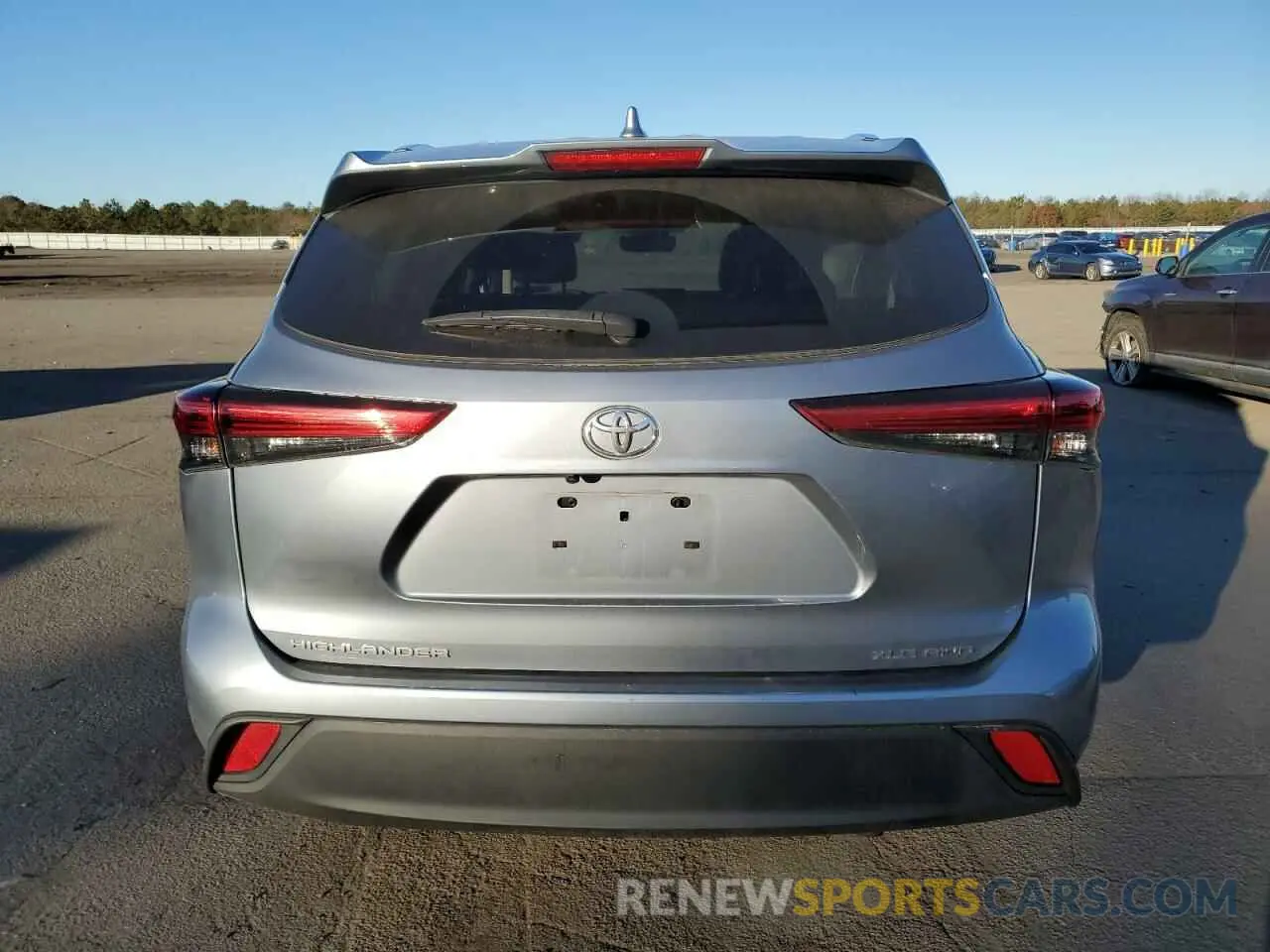 6 Photograph of a damaged car 5TDHZRBH0MS122456 TOYOTA HIGHLANDER 2021