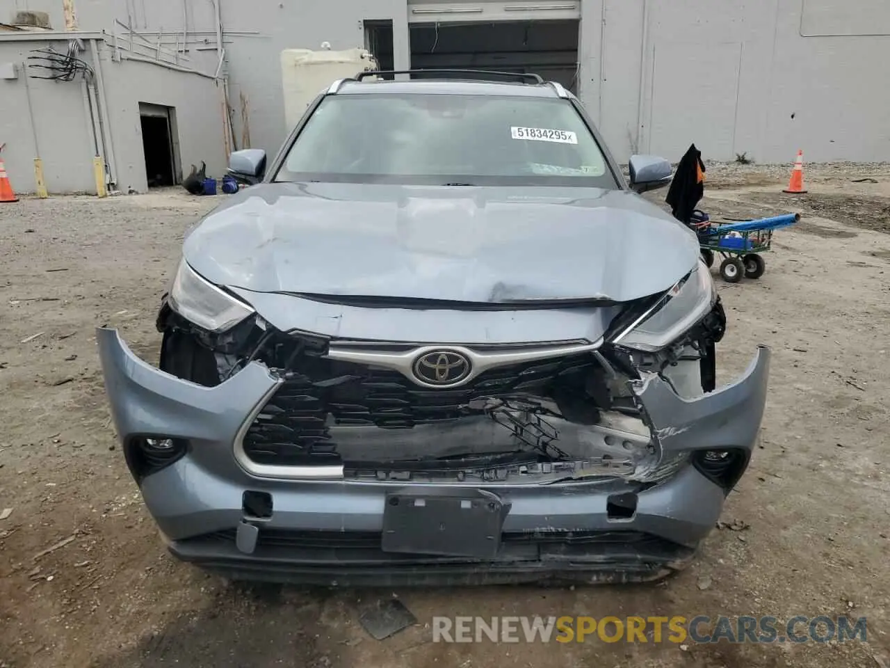 5 Photograph of a damaged car 5TDHZRBH0MS129326 TOYOTA HIGHLANDER 2021