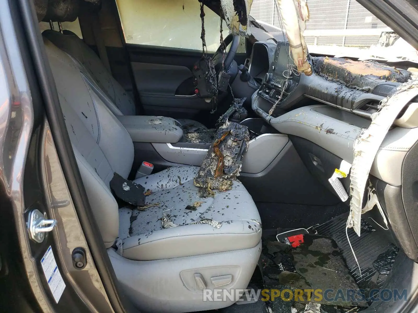 5 Photograph of a damaged car 5TDHZRBH2MS072258 TOYOTA HIGHLANDER 2021