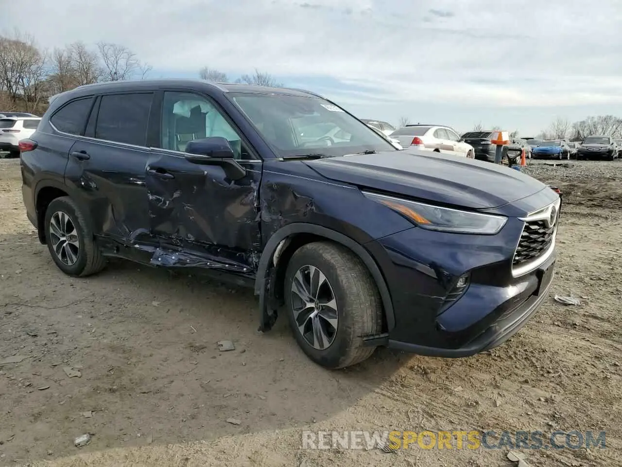 4 Photograph of a damaged car 5TDHZRBH4MS099134 TOYOTA HIGHLANDER 2021