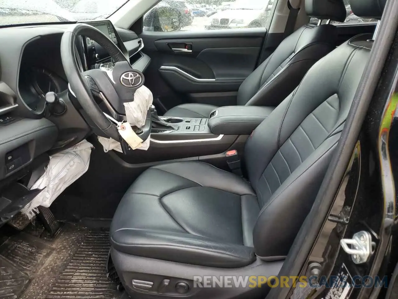 7 Photograph of a damaged car 5TDHZRBH5MS156246 TOYOTA HIGHLANDER 2021