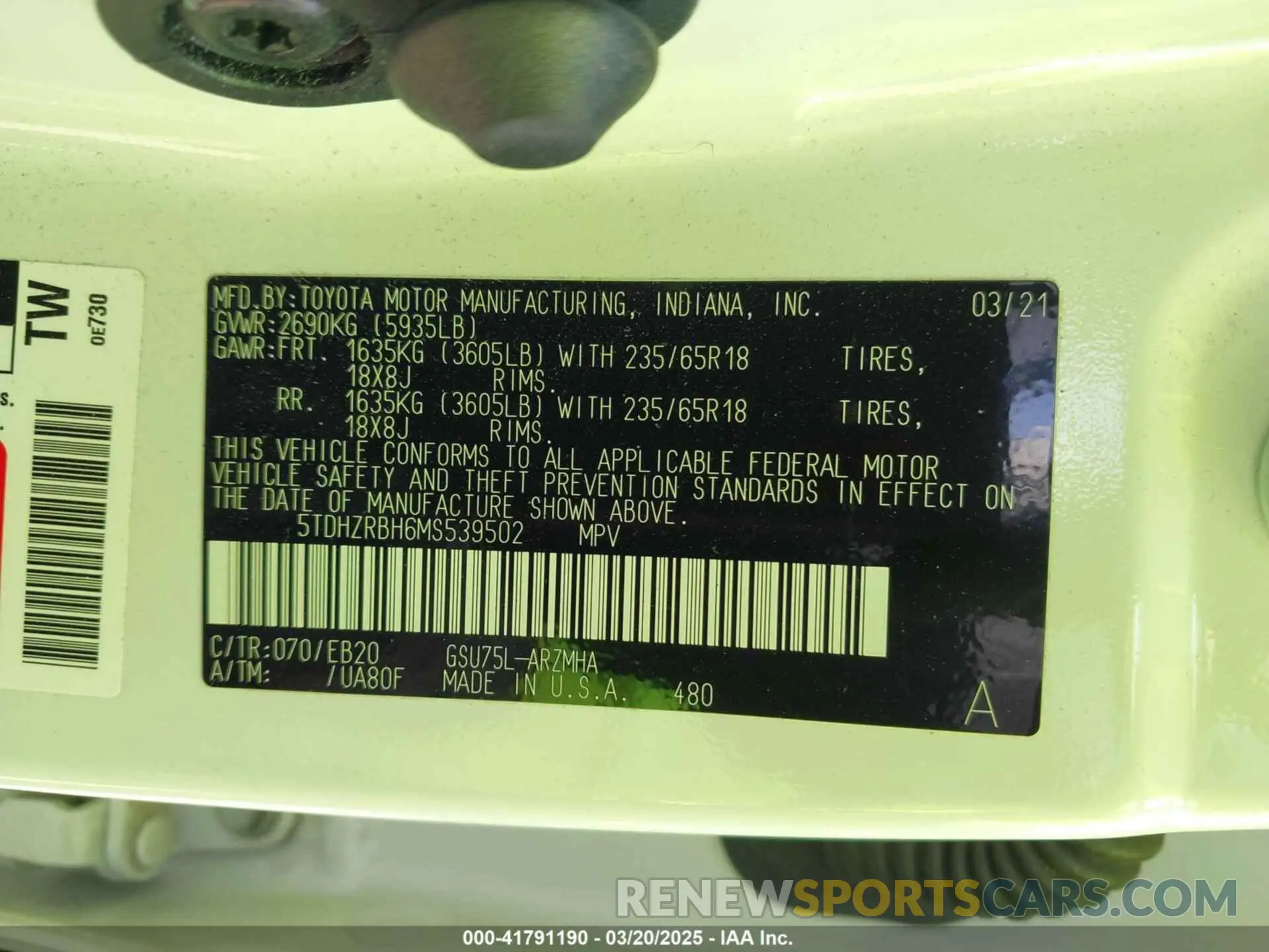 9 Photograph of a damaged car 5TDHZRBH6MS539502 TOYOTA HIGHLANDER 2021