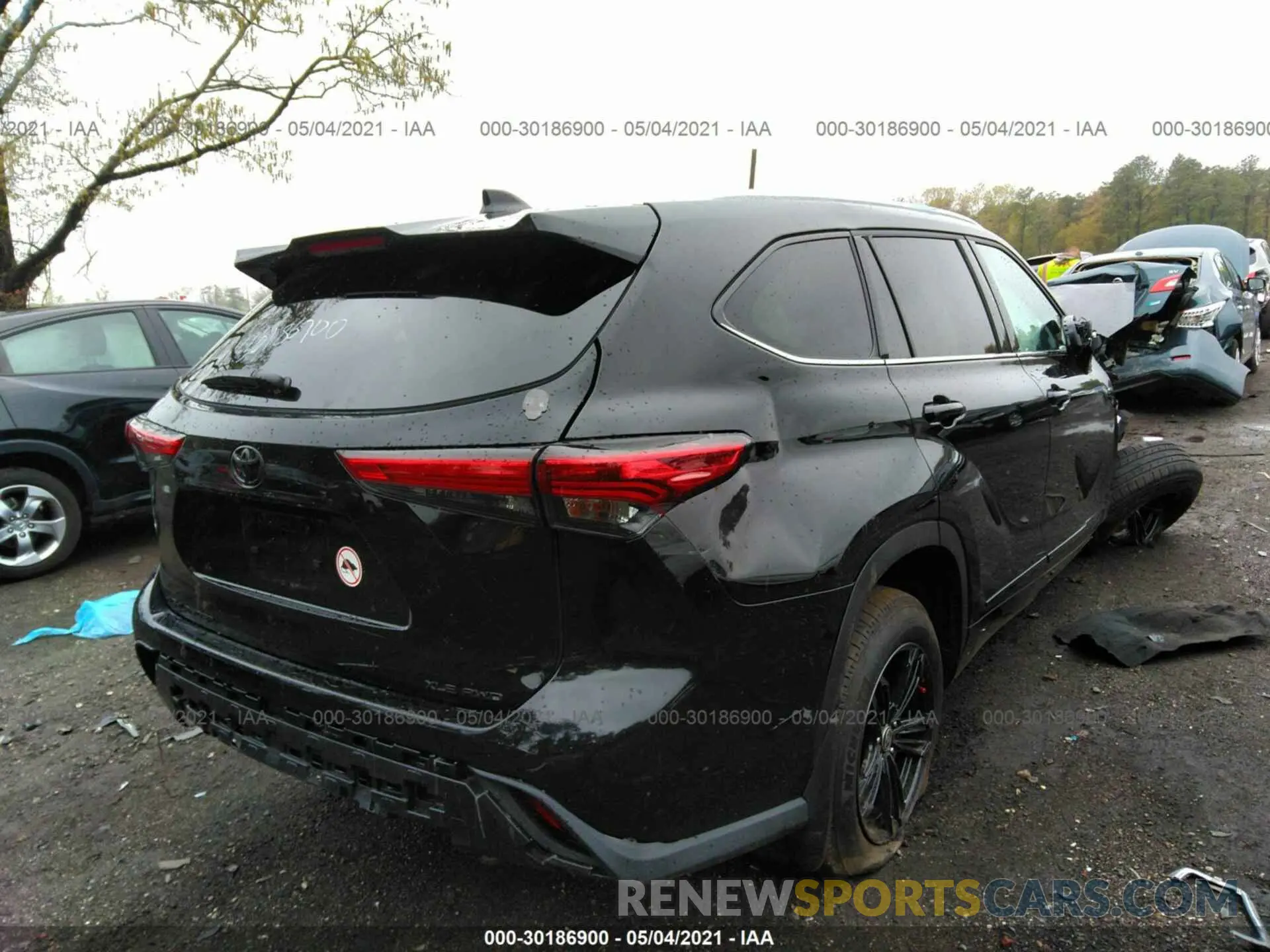 4 Photograph of a damaged car 5TDHZRBH7MS079119 TOYOTA HIGHLANDER 2021
