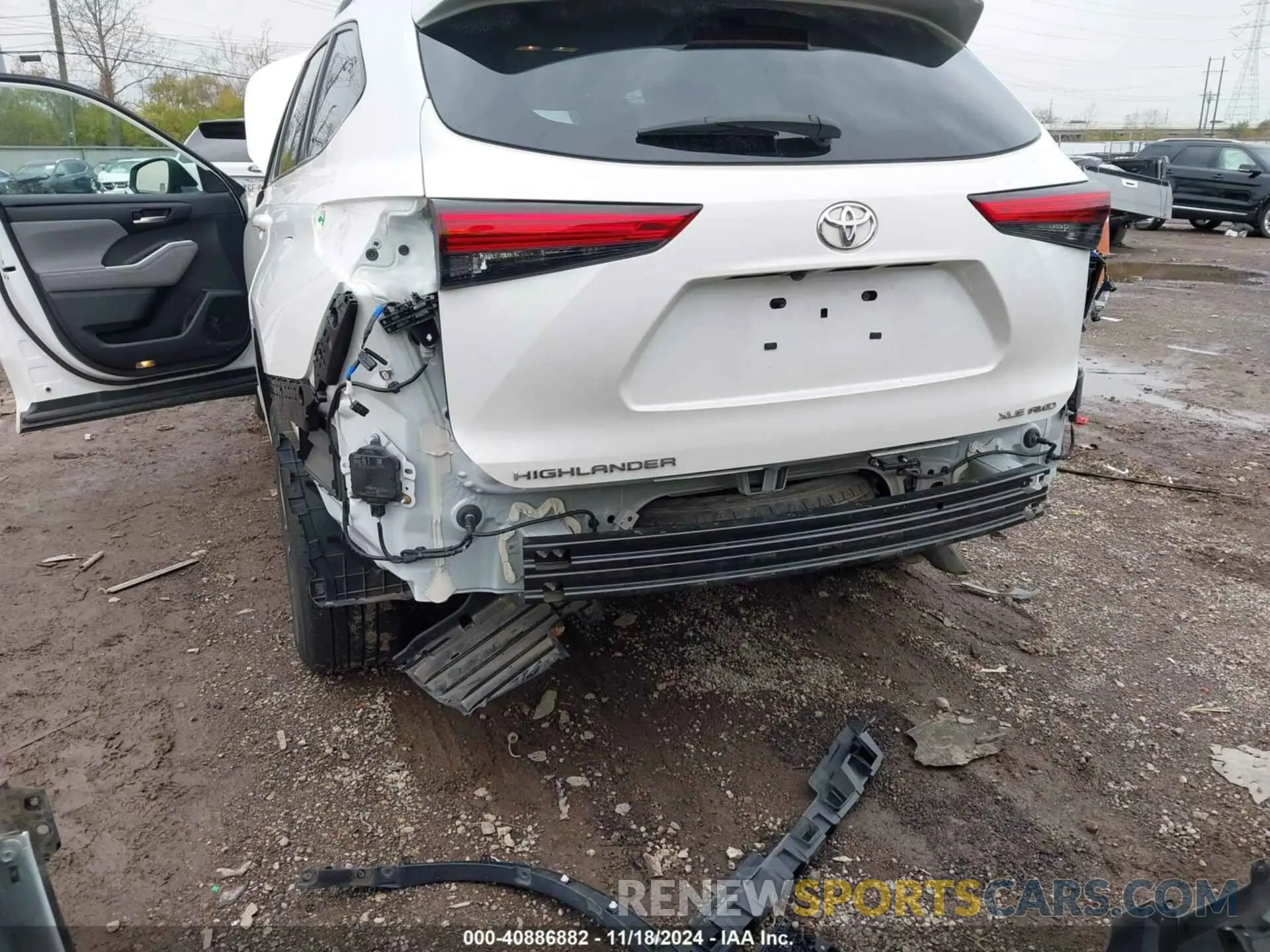6 Photograph of a damaged car 5TDHZRBH8MS138517 TOYOTA HIGHLANDER 2021