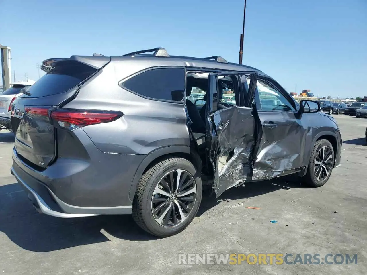 3 Photograph of a damaged car 5TDJZRAH7MS059973 TOYOTA HIGHLANDER 2021