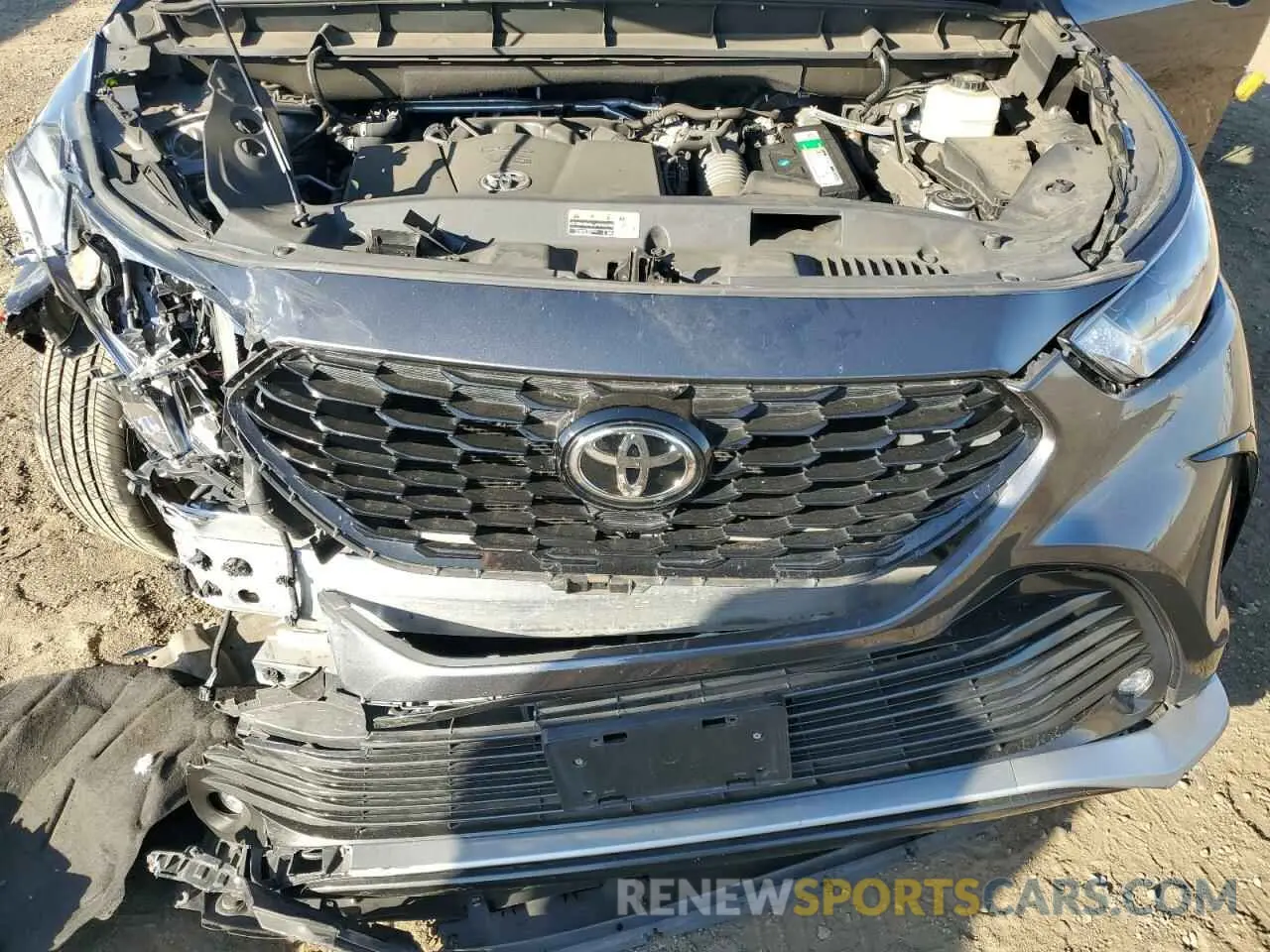 12 Photograph of a damaged car 5TDJZRAH8MS036945 TOYOTA HIGHLANDER 2021