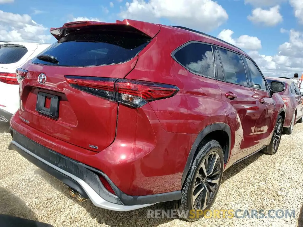 4 Фотография поврежденного автомобиля 5TDJZRAH8MS075714 TOYOTA HIGHLANDER 2021
