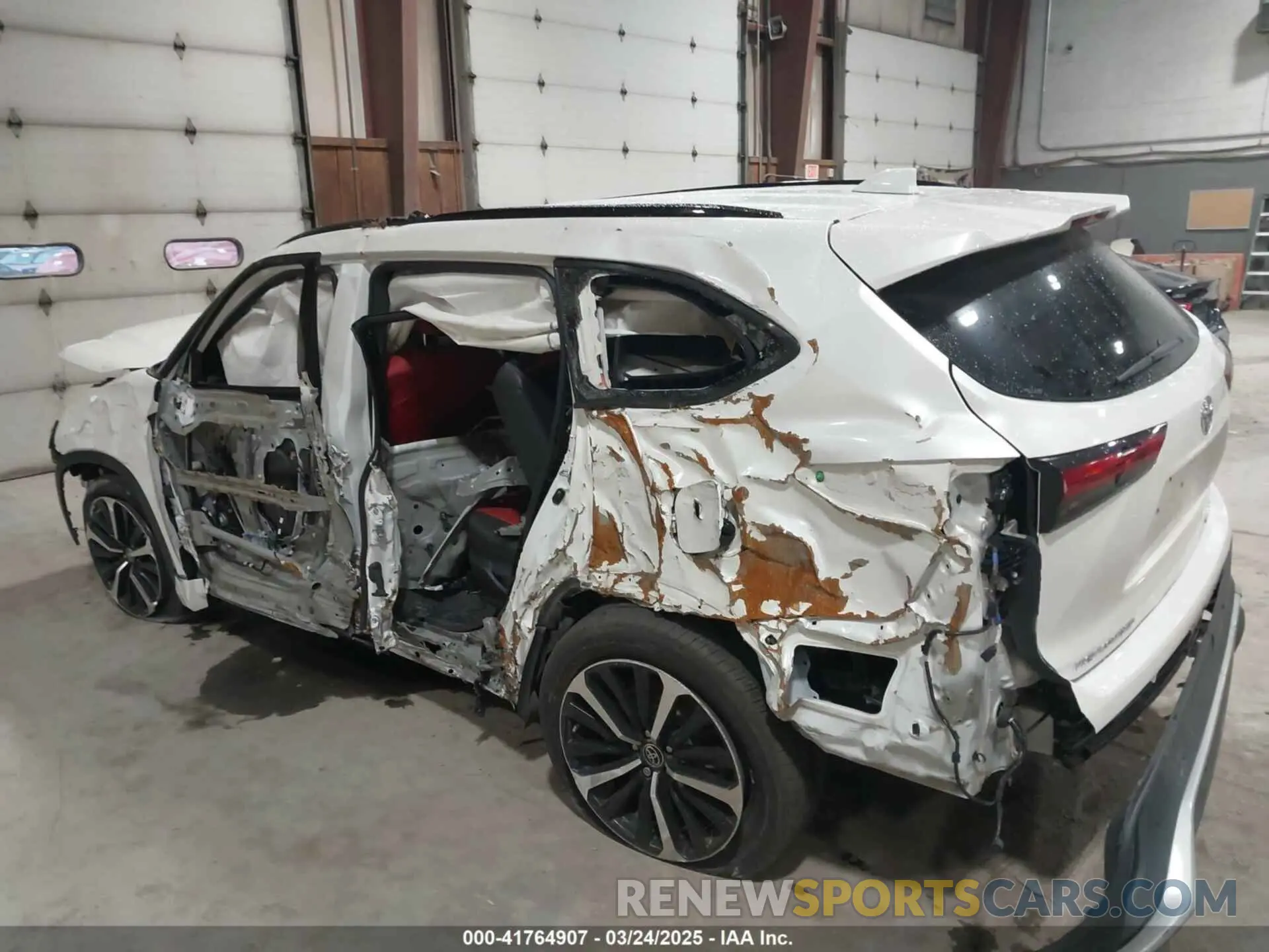 13 Фотография поврежденного автомобиля 5TDJZRBH3MS096534 TOYOTA HIGHLANDER 2021