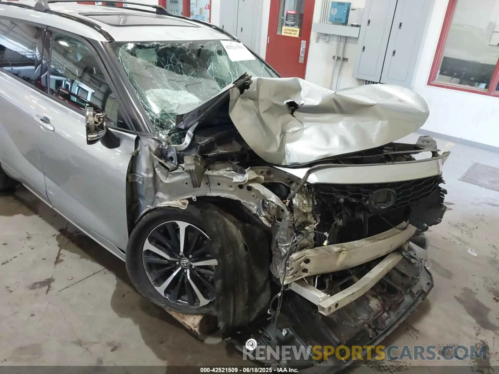 18 Фотография поврежденного автомобиля 5TDJZRBH8MS072794 TOYOTA HIGHLANDER 2021