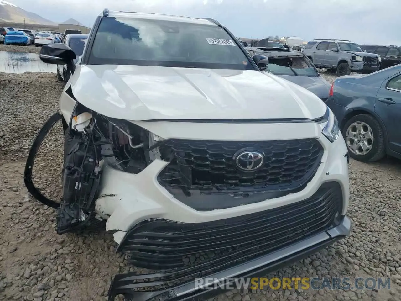 5 Photograph of a damaged car 5TDJZRBH9MS063148 TOYOTA HIGHLANDER 2021