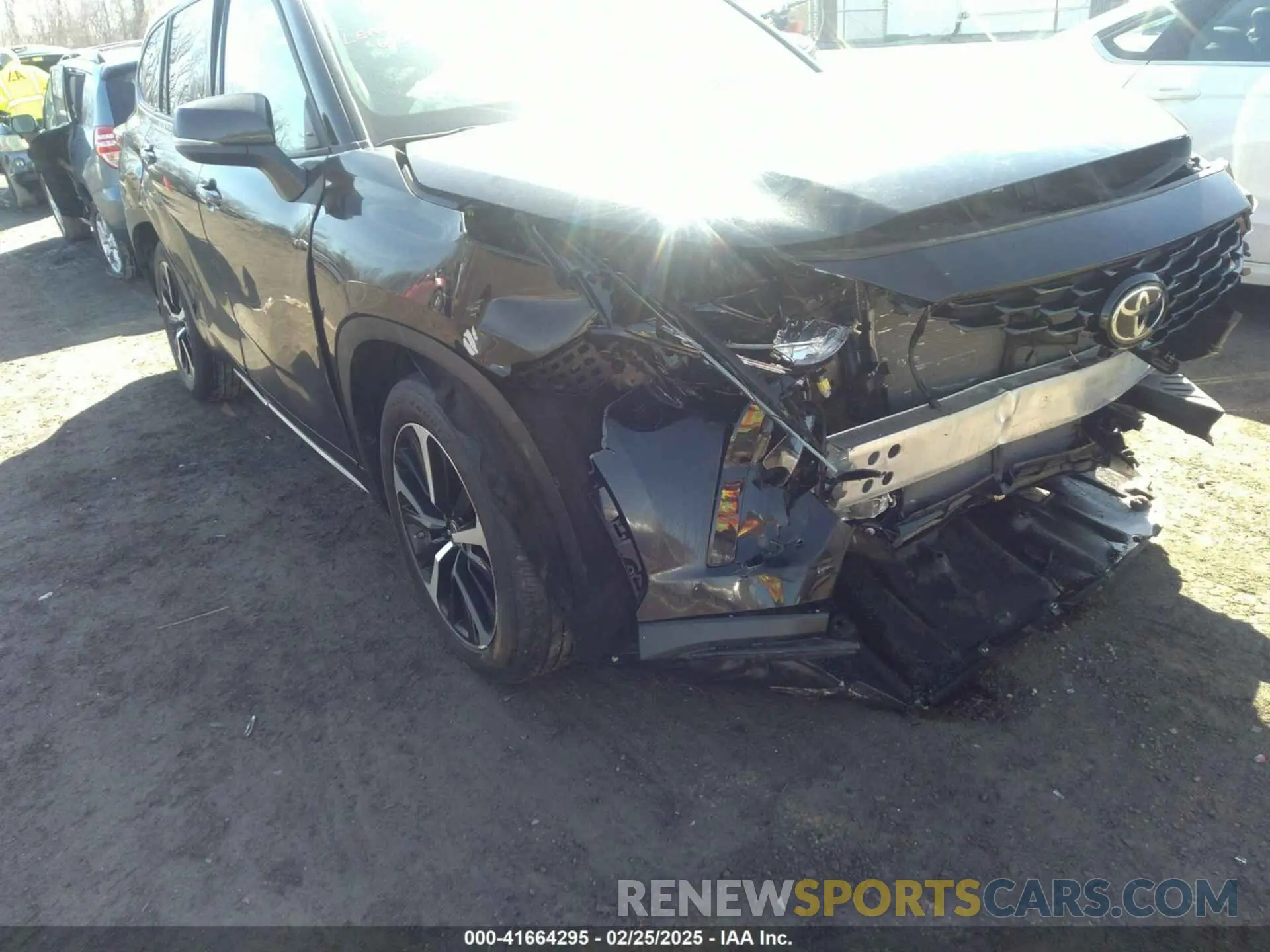 6 Photograph of a damaged car 5TDJZRBHXMS148998 TOYOTA HIGHLANDER 2021