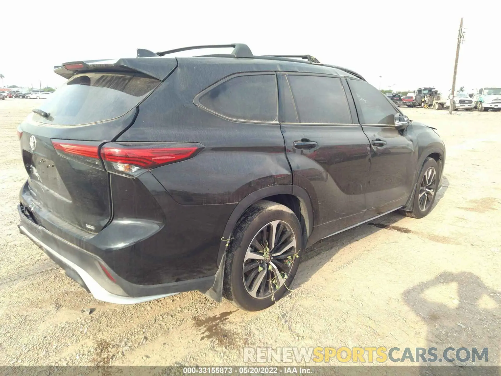 4 Photograph of a damaged car 5TDLZRAH3MS067061 TOYOTA HIGHLANDER 2021