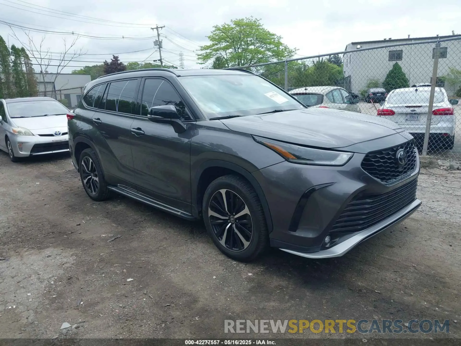 1 Photograph of a damaged car 5TDLZRAH7MS056497 TOYOTA HIGHLANDER 2021