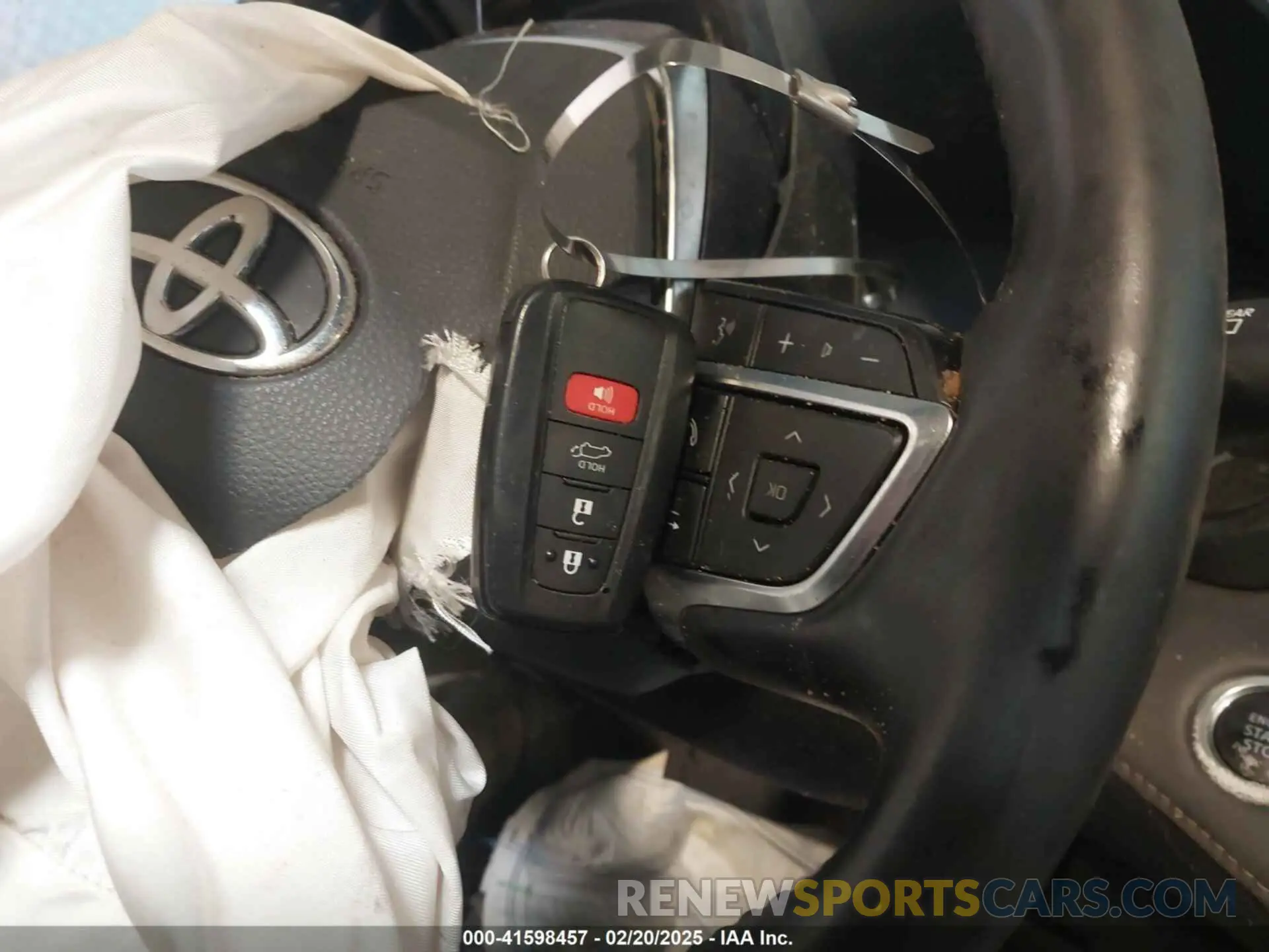 11 Photograph of a damaged car 5TDLZRAH9MS064231 TOYOTA HIGHLANDER 2021
