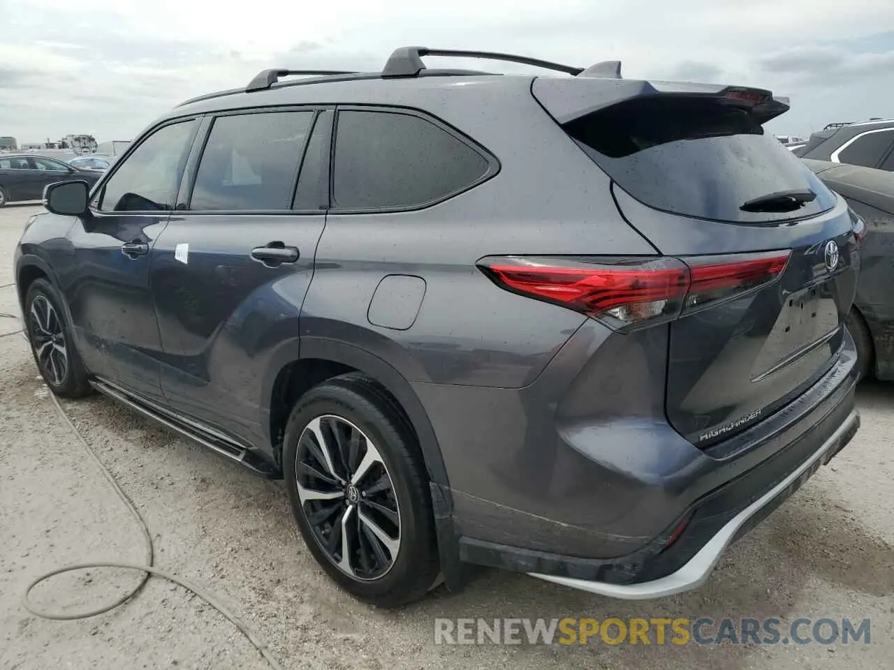 2 Photograph of a damaged car 5TDLZRBH1MS087226 TOYOTA HIGHLANDER 2021