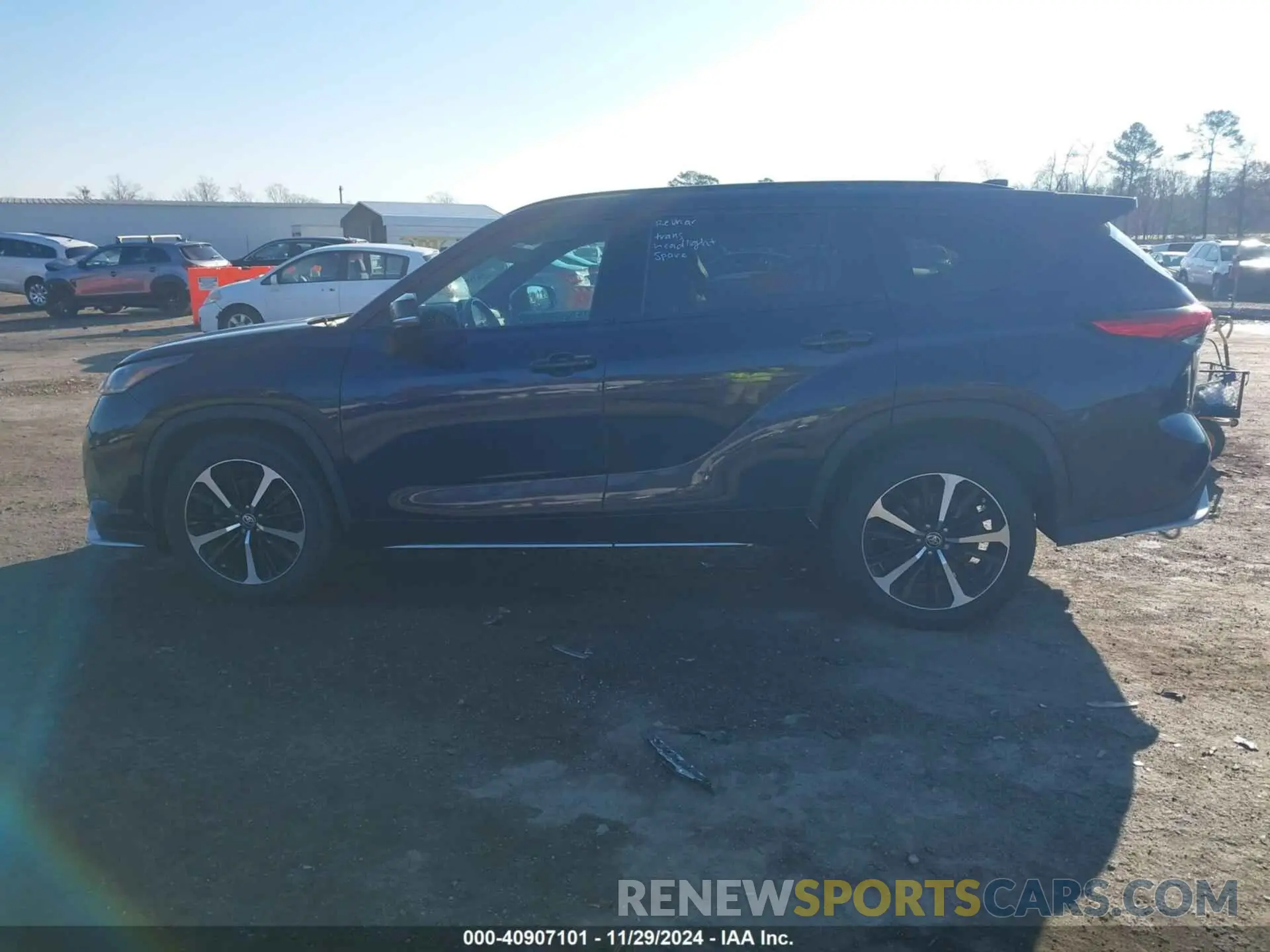 14 Photograph of a damaged car 5TDLZRBH5MS059560 TOYOTA HIGHLANDER 2021
