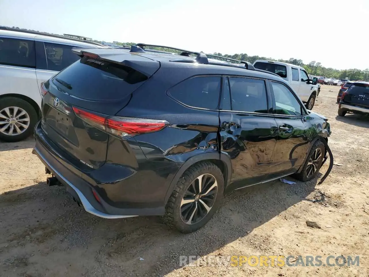 3 Photograph of a damaged car 5TDLZRBH7MS144710 TOYOTA HIGHLANDER 2021