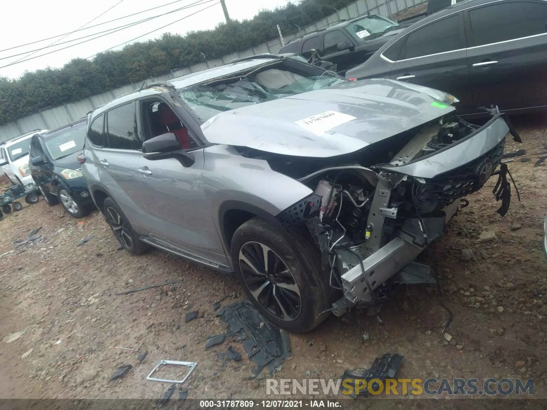1 Photograph of a damaged car 5TDLZRBH8MS103082 TOYOTA HIGHLANDER 2021