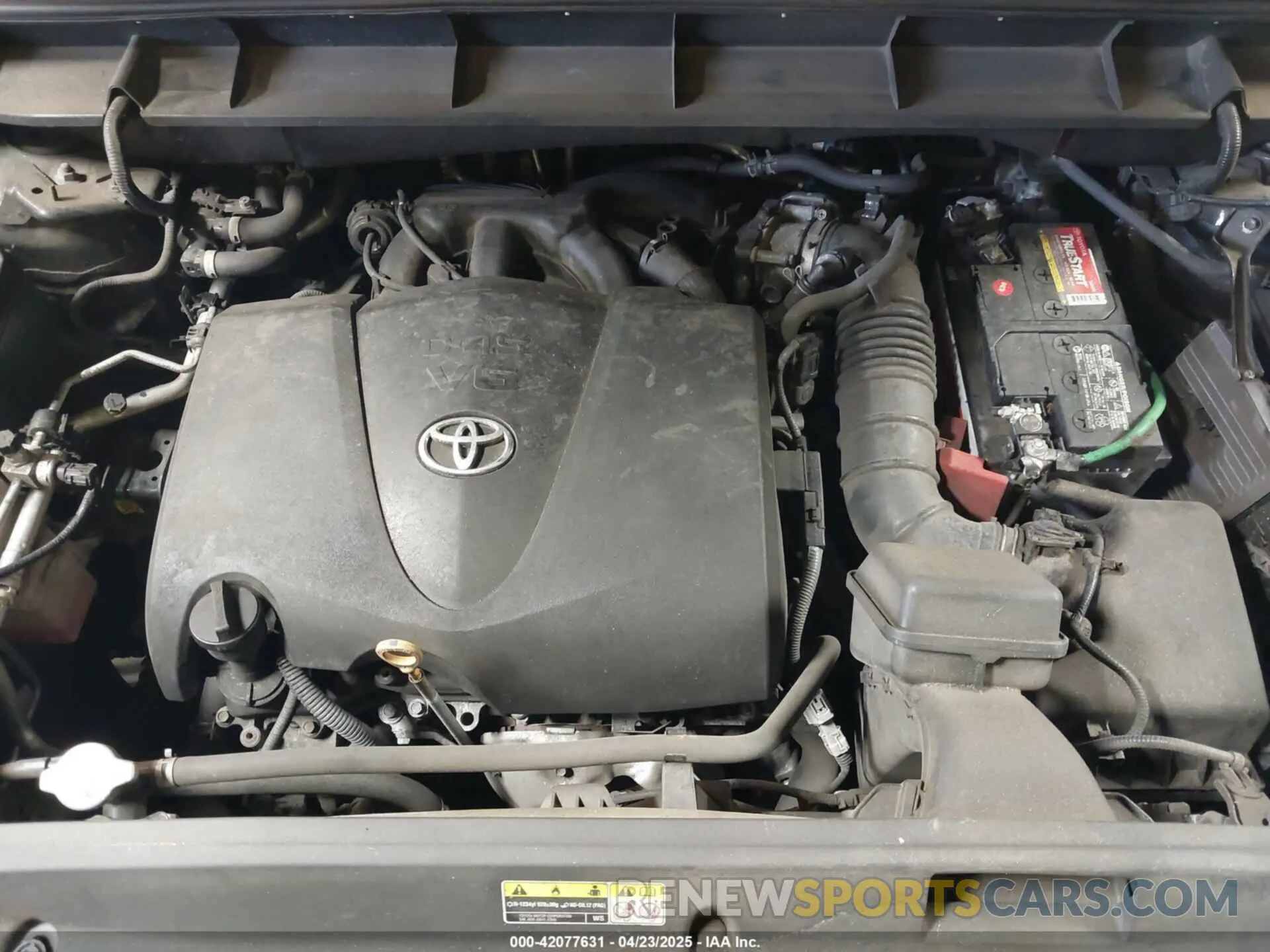 10 Photograph of a damaged car 5TDLZRBH8MS153139 TOYOTA HIGHLANDER 2021