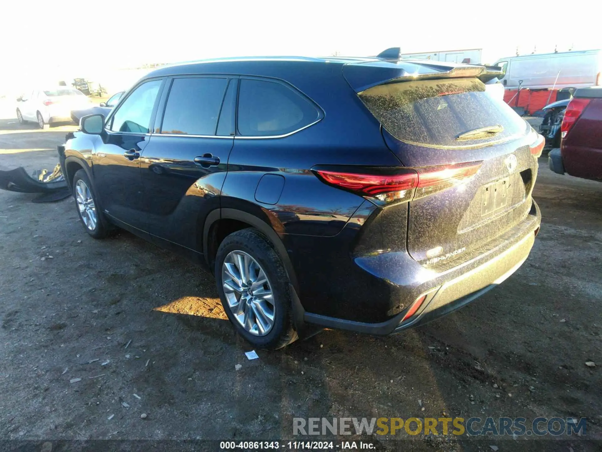 3 Photograph of a damaged car 5TDXBRCH0MS523357 TOYOTA HIGHLANDER 2021