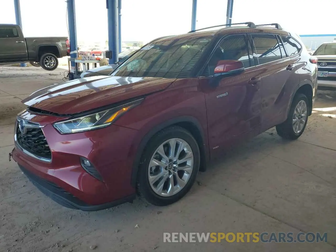 1 Photograph of a damaged car 5TDXBRCH1MS068647 TOYOTA HIGHLANDER 2021