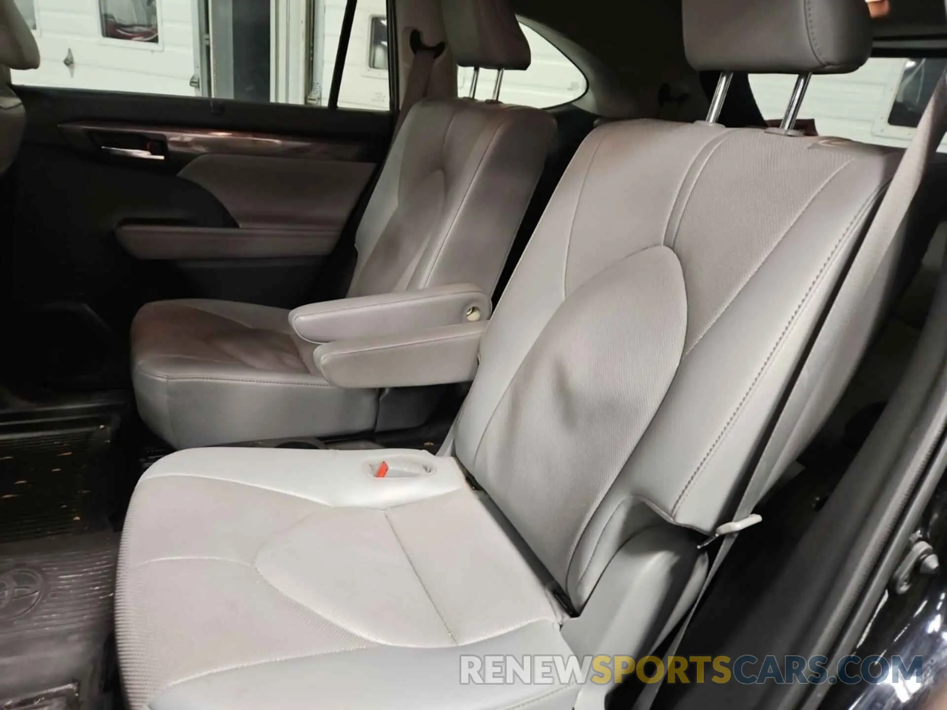 2 Фотография поврежденного автомобиля 5TDXBRCH4MS525449 TOYOTA HIGHLANDER 2021