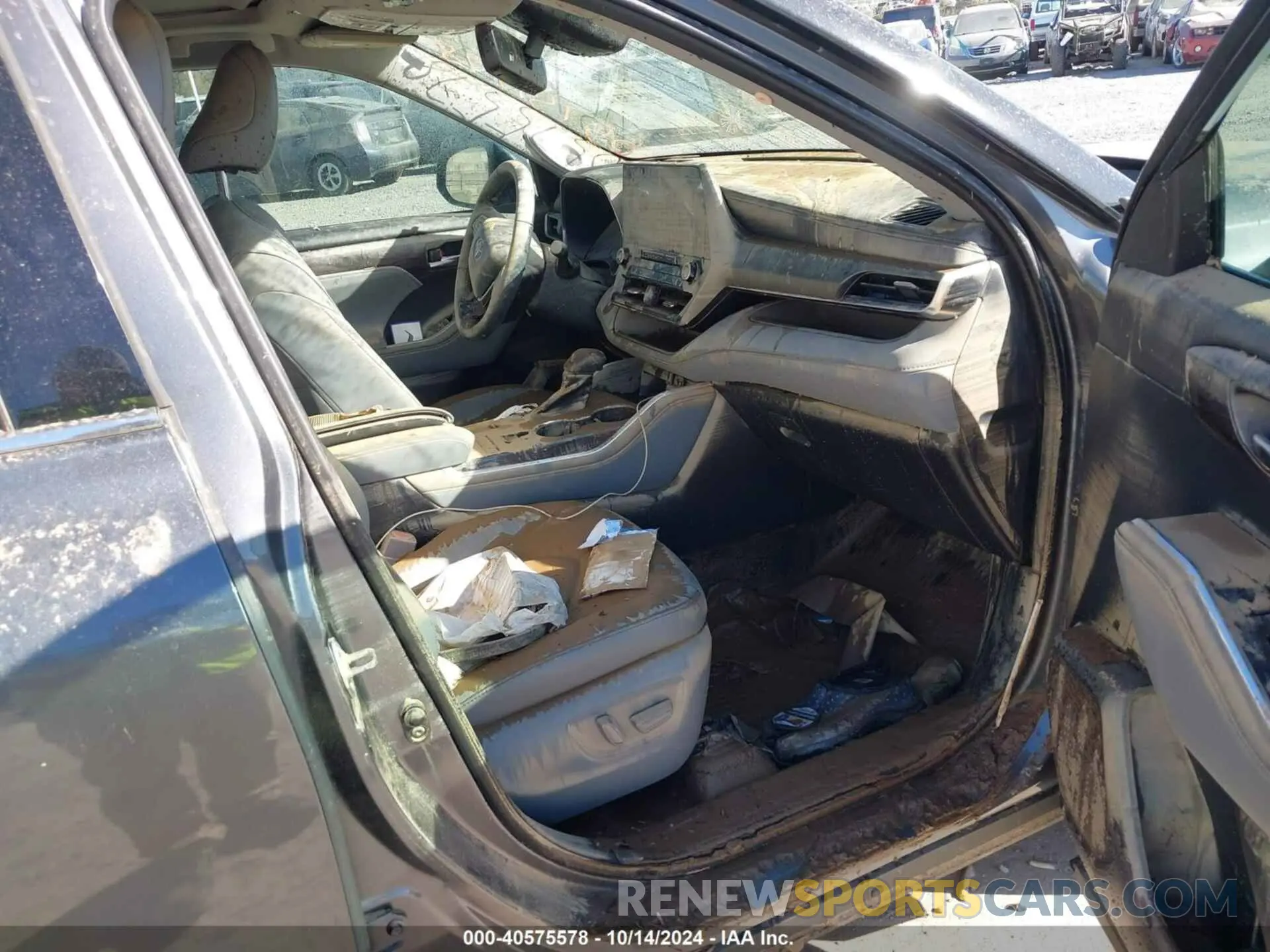 8 Photograph of a damaged car 5TDYZRAH2MS537683 TOYOTA HIGHLANDER 2021