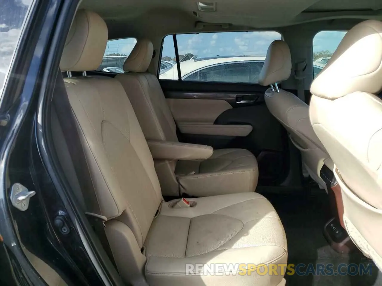 11 Фотография поврежденного автомобиля 5TDYZRAH7MS037468 TOYOTA HIGHLANDER 2021