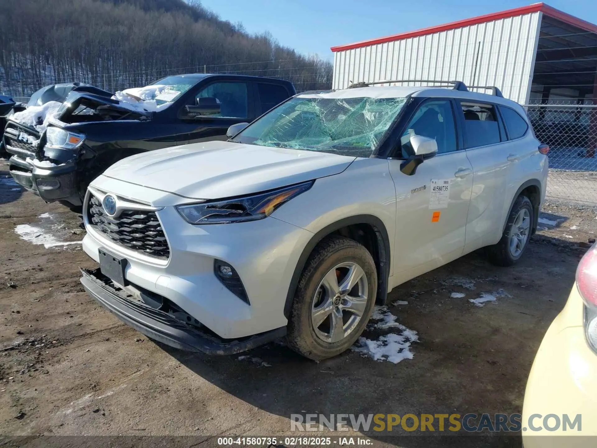 2 Photograph of a damaged car 5TDZARAH3MS507748 TOYOTA HIGHLANDER 2021