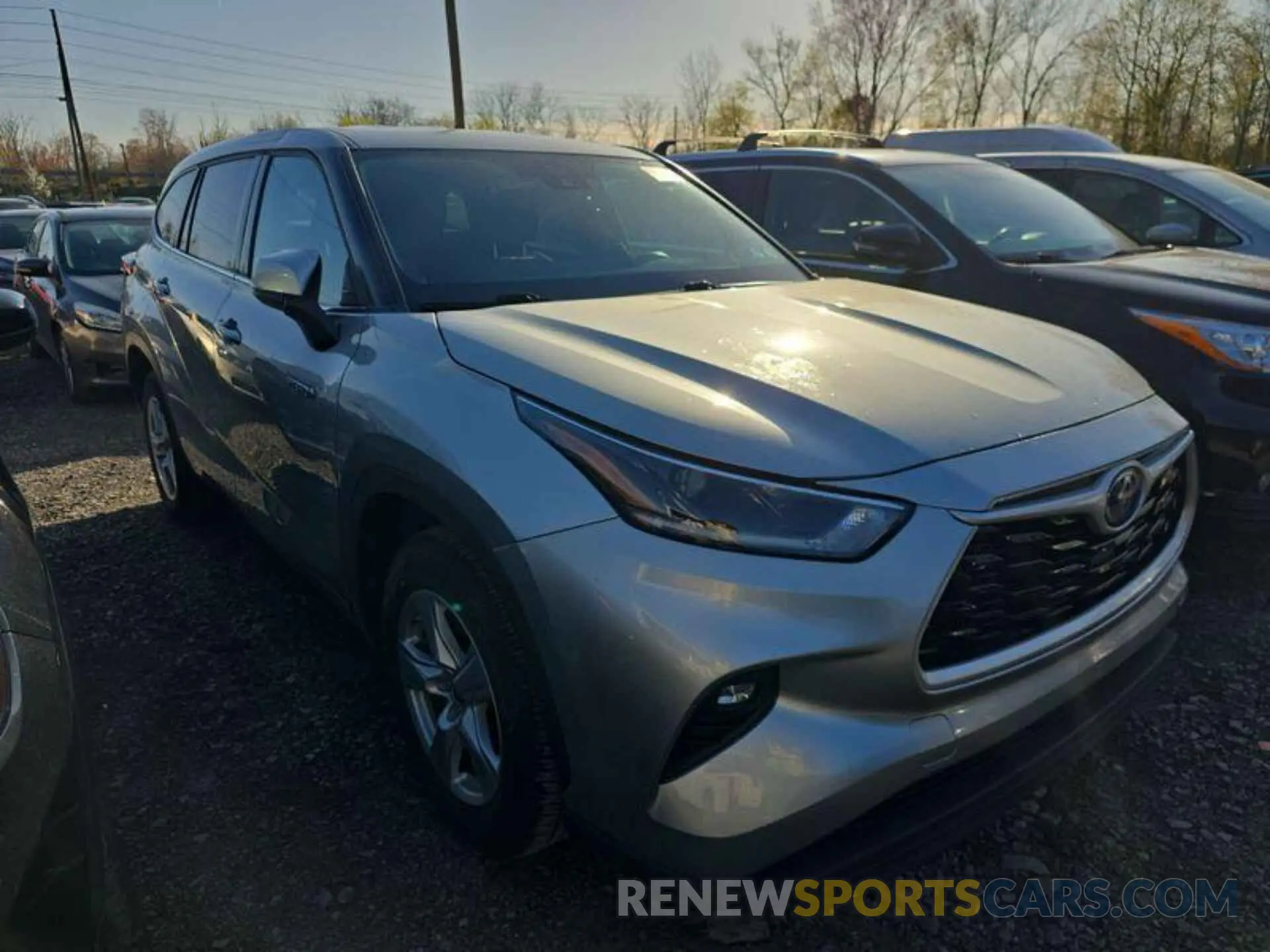 1 Photograph of a damaged car 5TDZARAH4MS506866 TOYOTA HIGHLANDER 2021