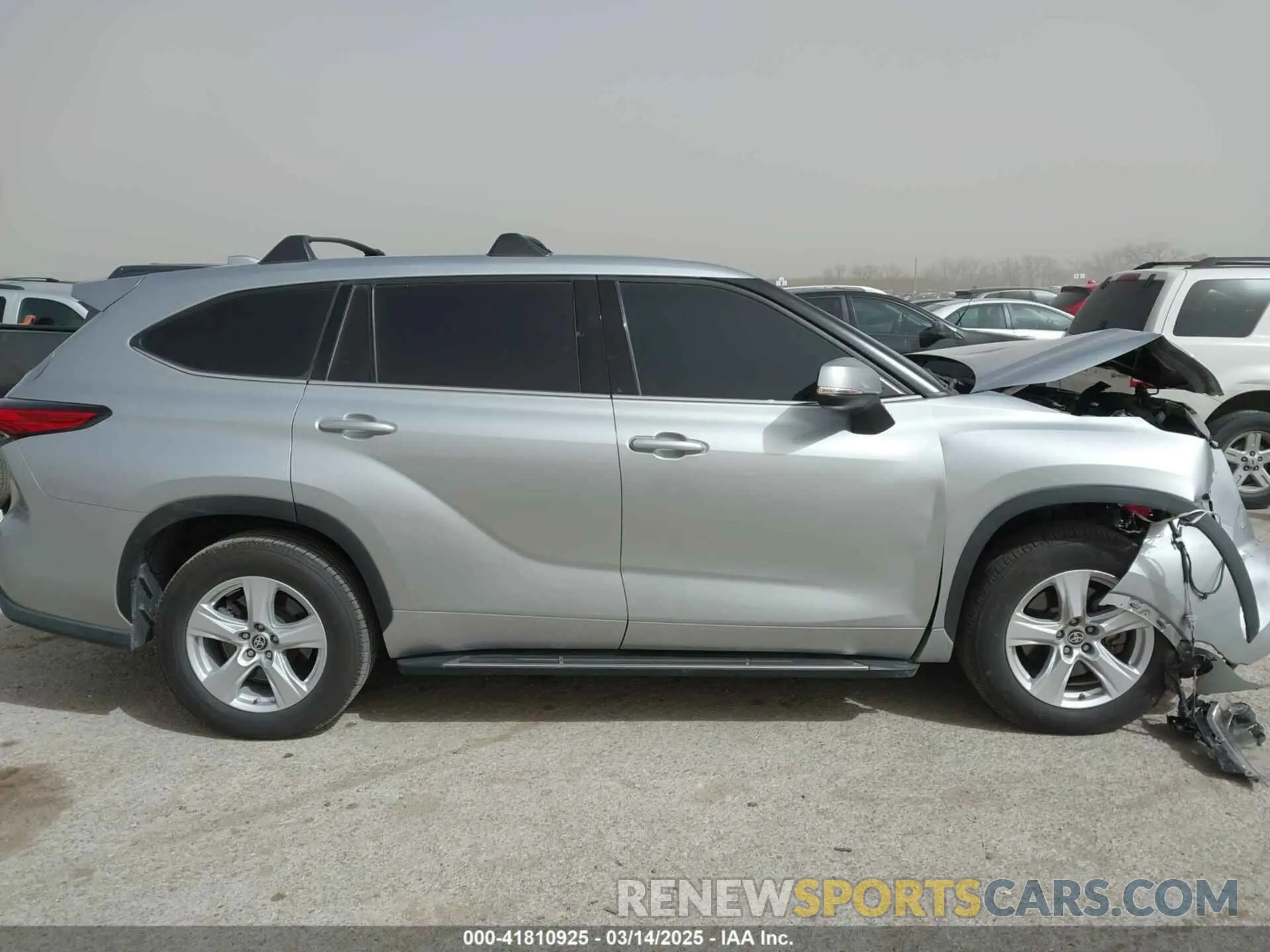 13 Photograph of a damaged car 5TDZZRAH4MS070514 TOYOTA HIGHLANDER 2021
