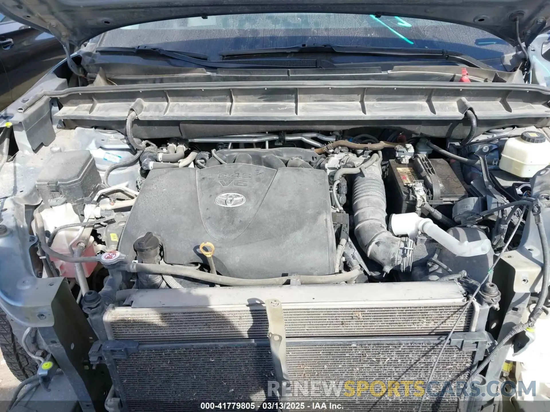 10 Photograph of a damaged car 5TDZZRAH6MS034453 TOYOTA HIGHLANDER 2021