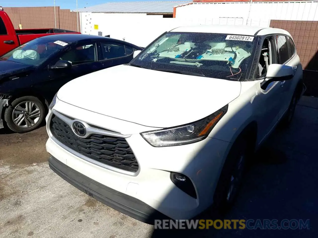 2 Photograph of a damaged car 5TDZZRAH6MS058641 TOYOTA HIGHLANDER 2021