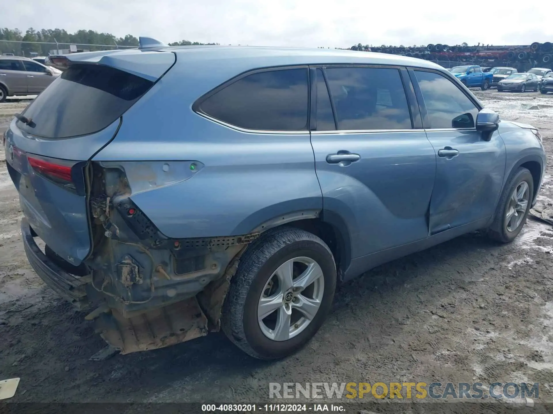 4 Photograph of a damaged car 5TDZZRAH8MS089048 TOYOTA HIGHLANDER 2021
