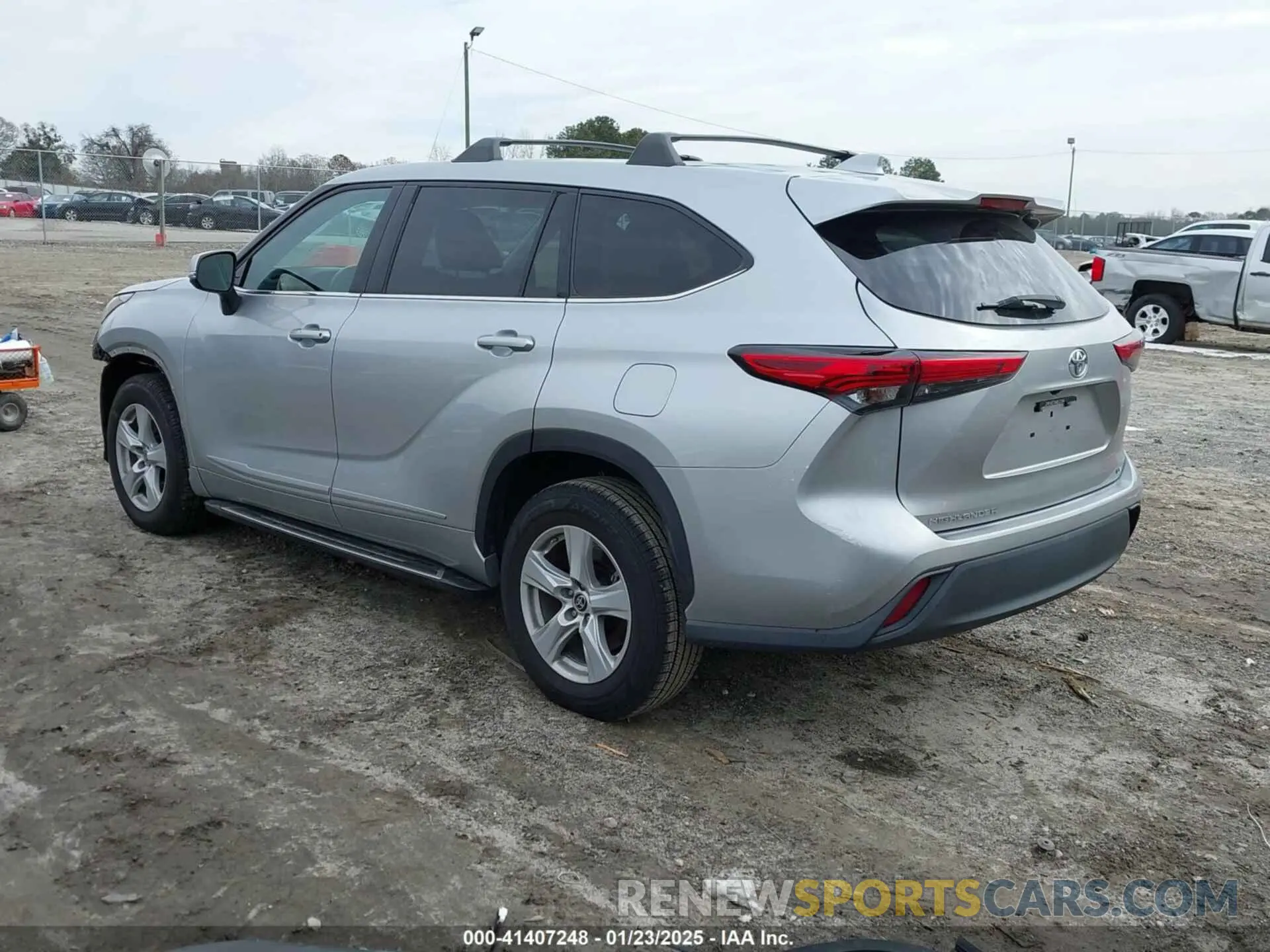 3 Photograph of a damaged car 5TDZZRAH9MS529942 TOYOTA HIGHLANDER 2021