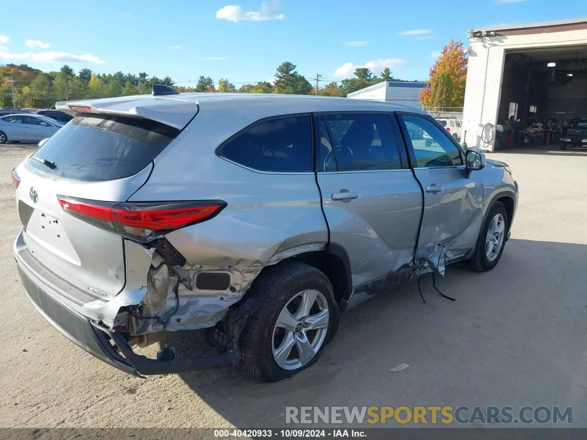 6 Photograph of a damaged car 5TDBZRBH2NS578630 TOYOTA HIGHLANDER 2022