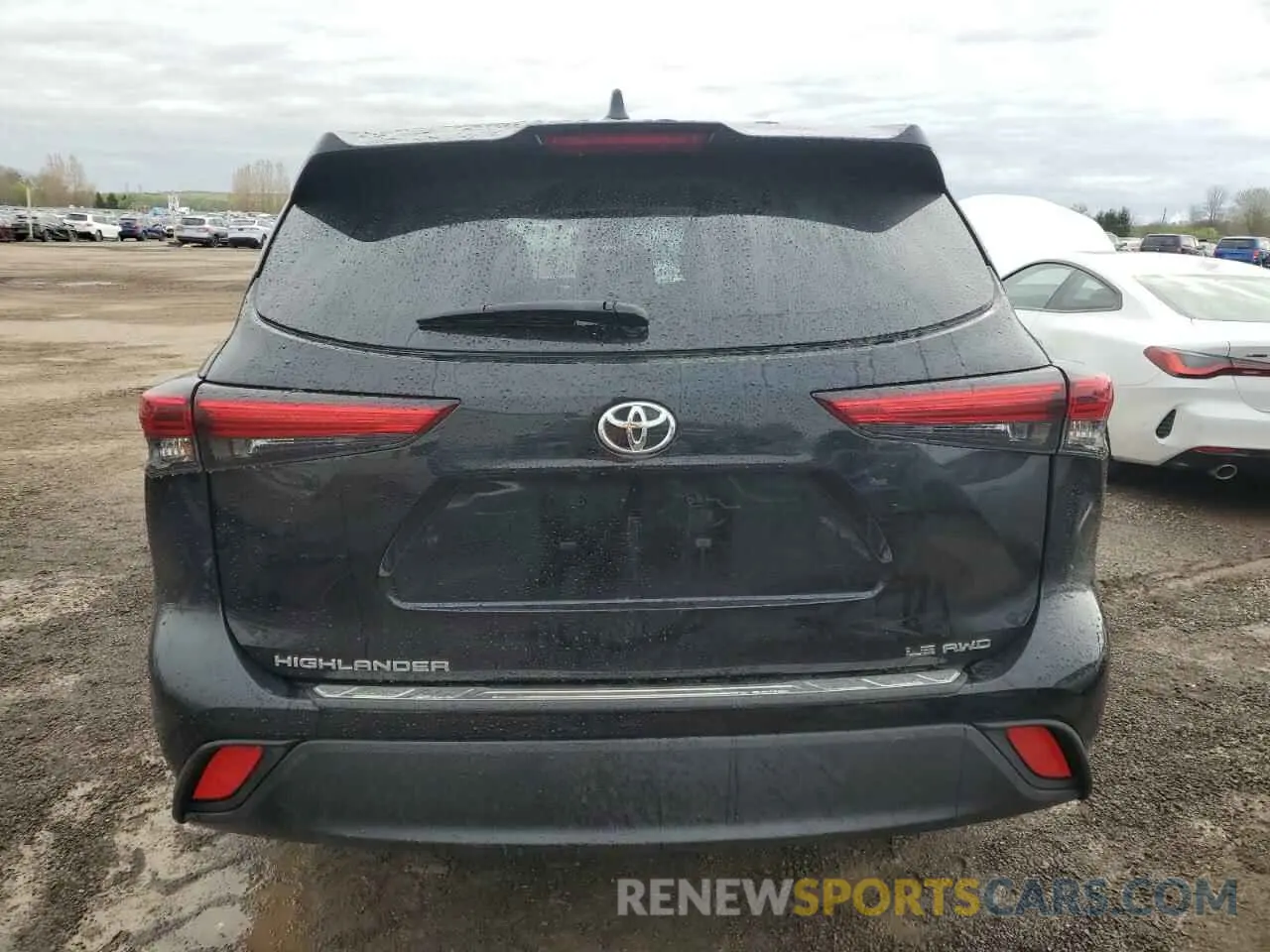 6 Photograph of a damaged car 5TDBZRBH3NS204463 TOYOTA HIGHLANDER 2022