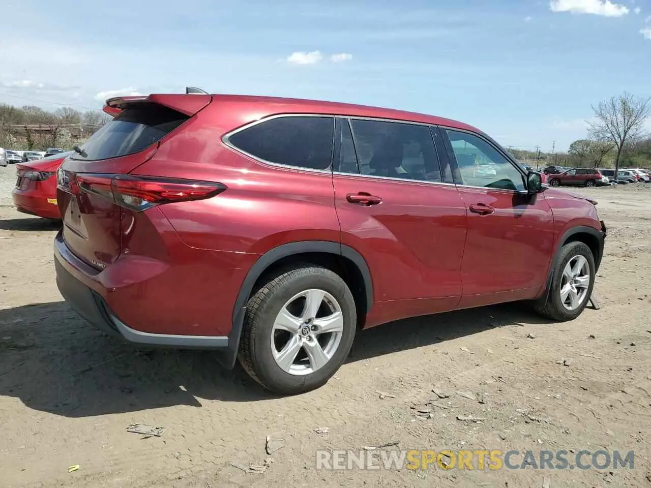 3 Photograph of a damaged car 5TDBZRBH5NS173281 TOYOTA HIGHLANDER 2022