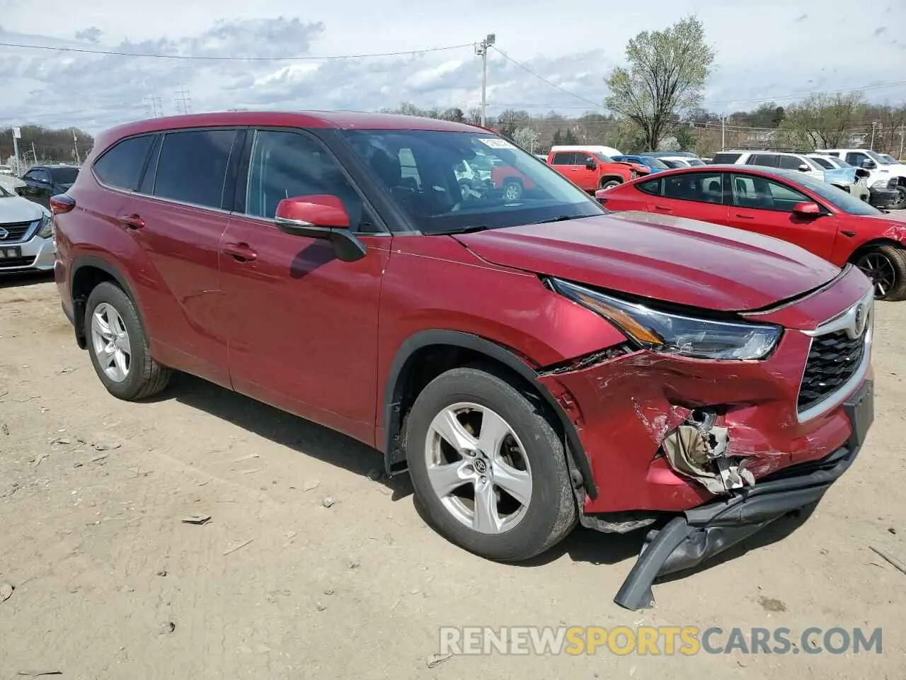 4 Photograph of a damaged car 5TDBZRBH5NS173281 TOYOTA HIGHLANDER 2022