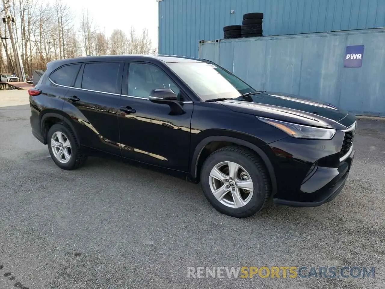 4 Photograph of a damaged car 5TDCZRAH2NS112797 TOYOTA HIGHLANDER 2022