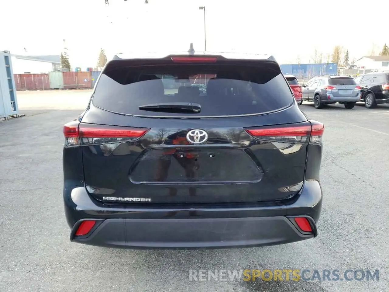 6 Photograph of a damaged car 5TDCZRAH2NS112797 TOYOTA HIGHLANDER 2022