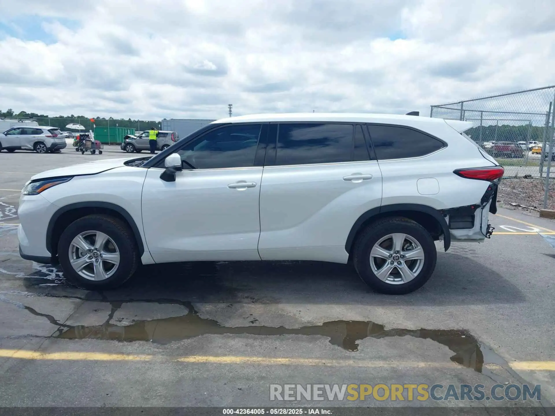 15 Фотография поврежденного автомобиля 5TDCZRAH3NS134887 TOYOTA HIGHLANDER 2022