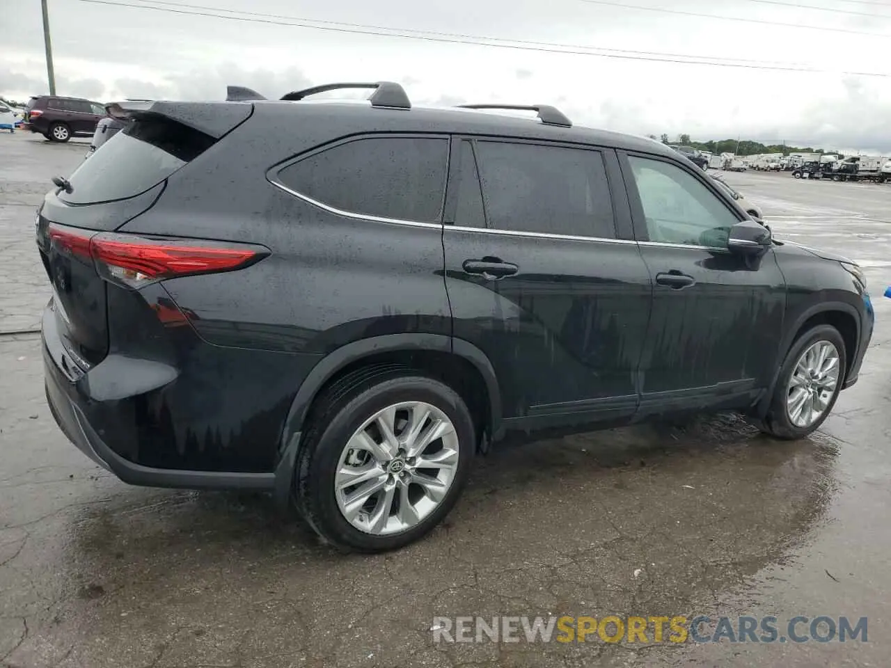 3 Photograph of a damaged car 5TDDZRBH3NS208893 TOYOTA HIGHLANDER 2022